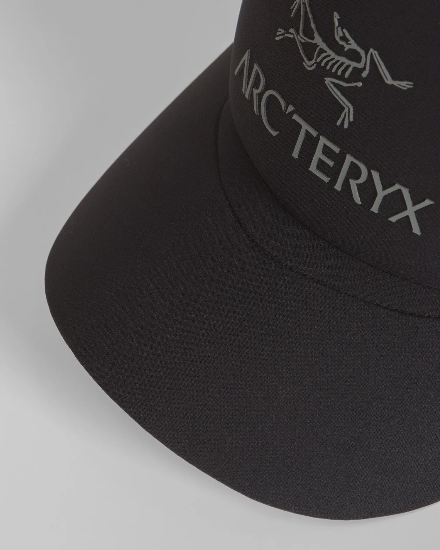 Black cap Arcteryx Bird Word Trucker Curved   x000007763-1172