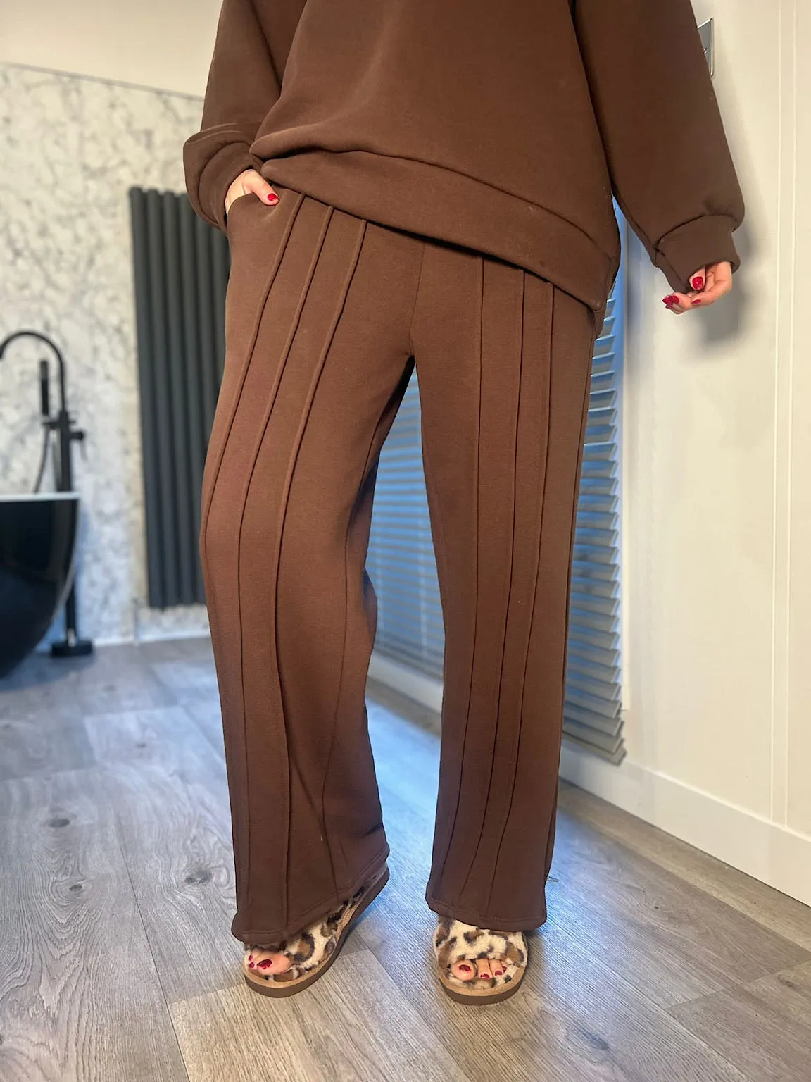 Chocolate Reverse Seam Jogger Set