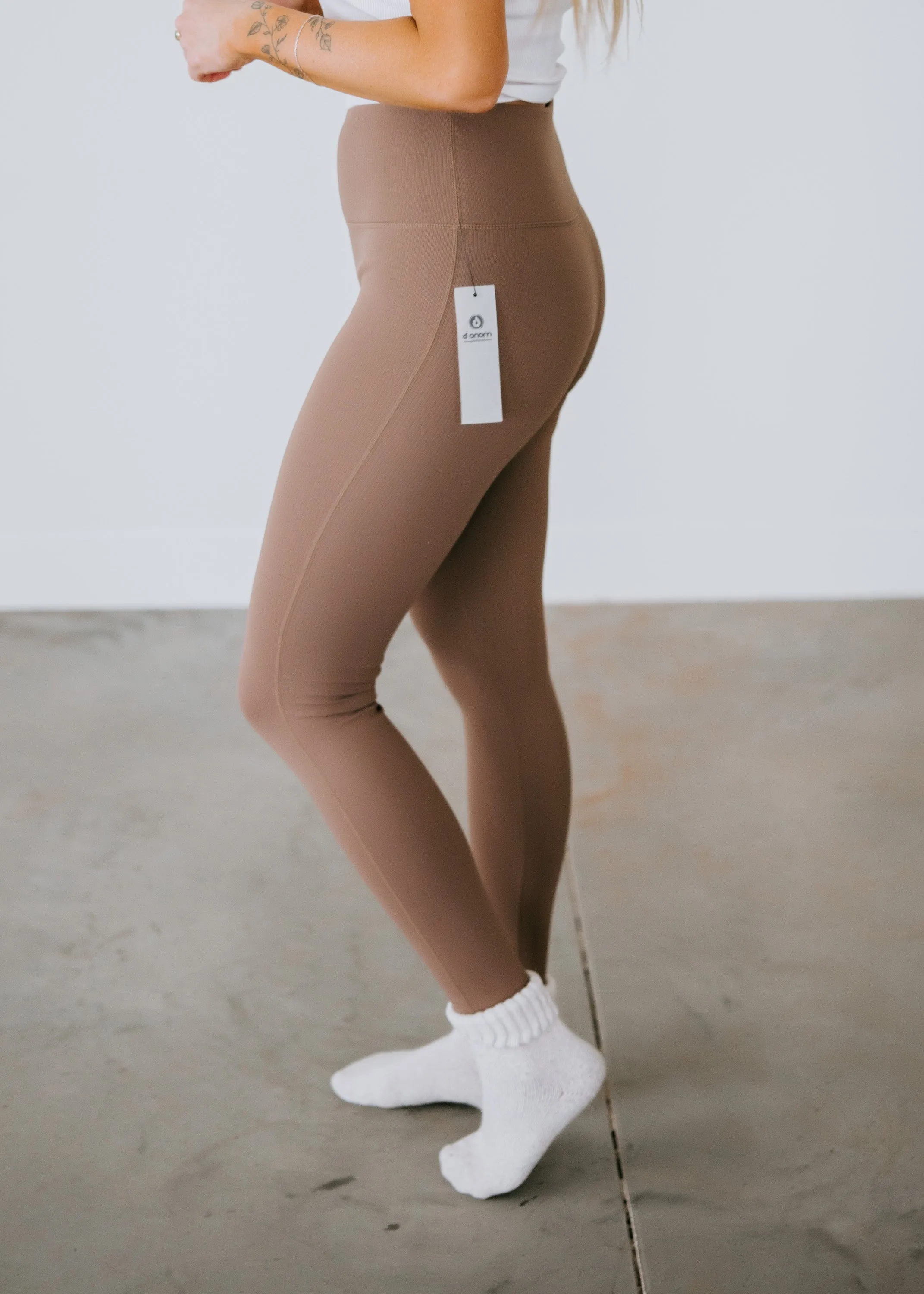 In Motion Ribbed Leggings