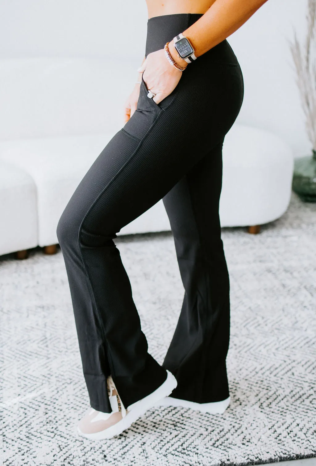 Mae Crossover Ribbed Flare Legging