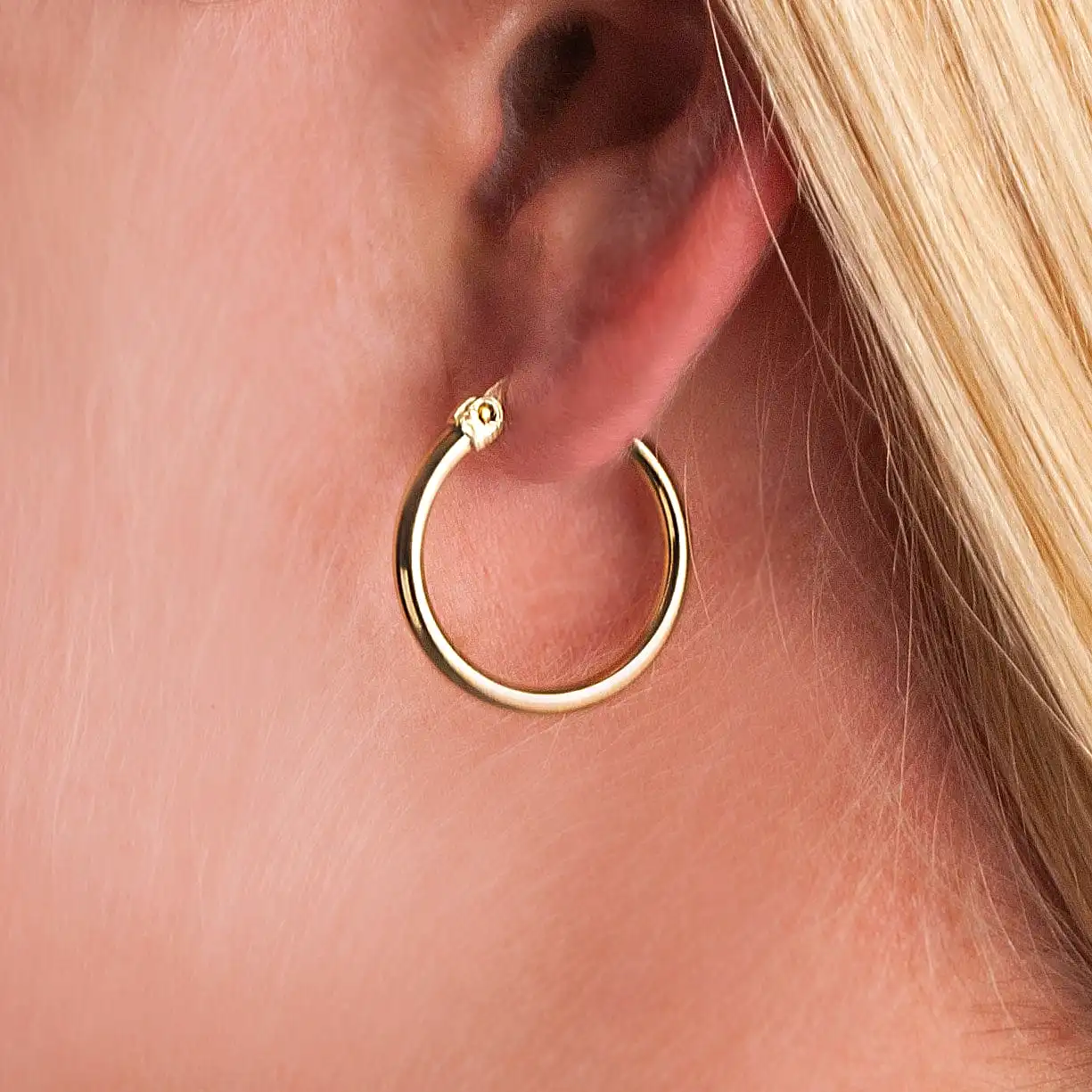 Medium Gold Hoop Earrings