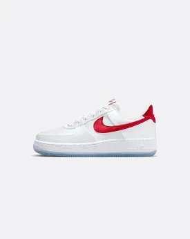 Nike Women's Air Force 1 '07 ESS SNKR