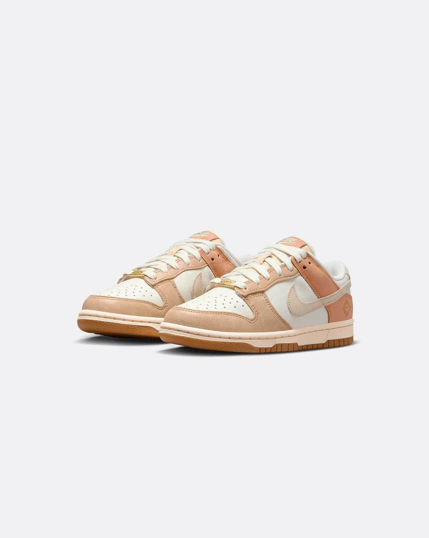 Nike Women's Dunk Low SE