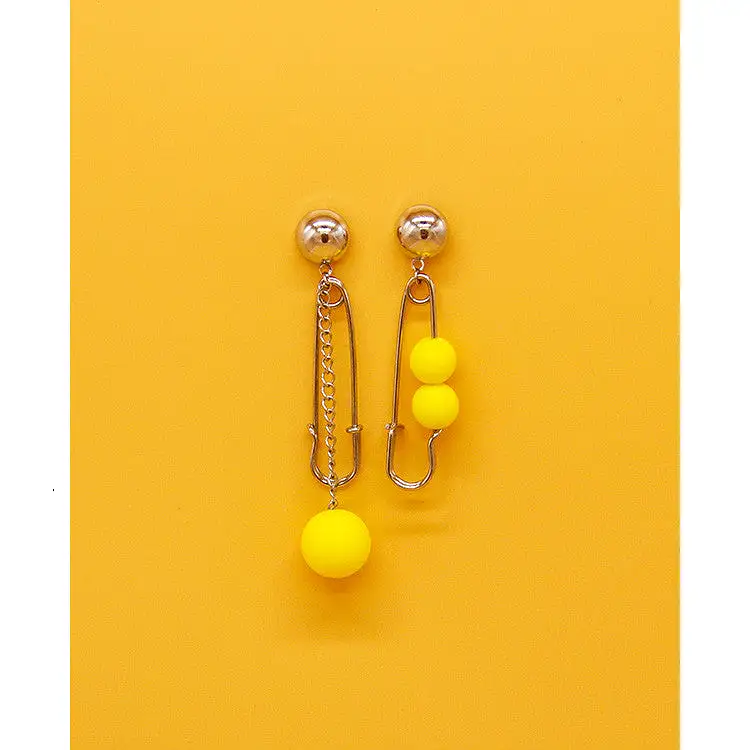 STRANGE ASYMMETRIC EARRINGS