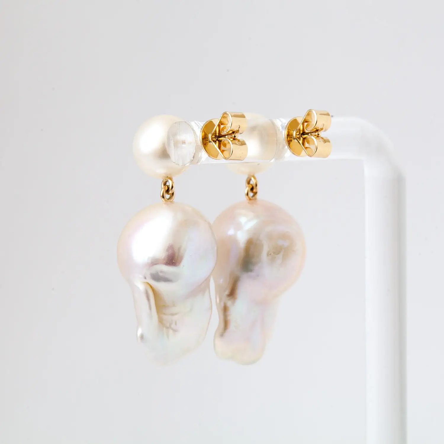 Venus Blanc Earrings