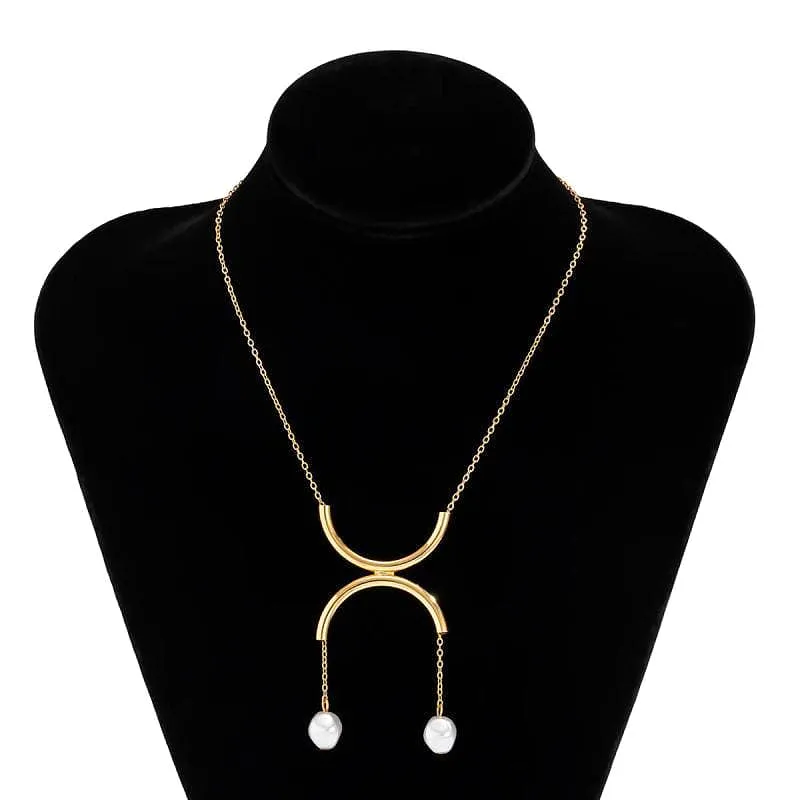 Women's Simple Faux Pearl Semicircle Pendant Necklaces